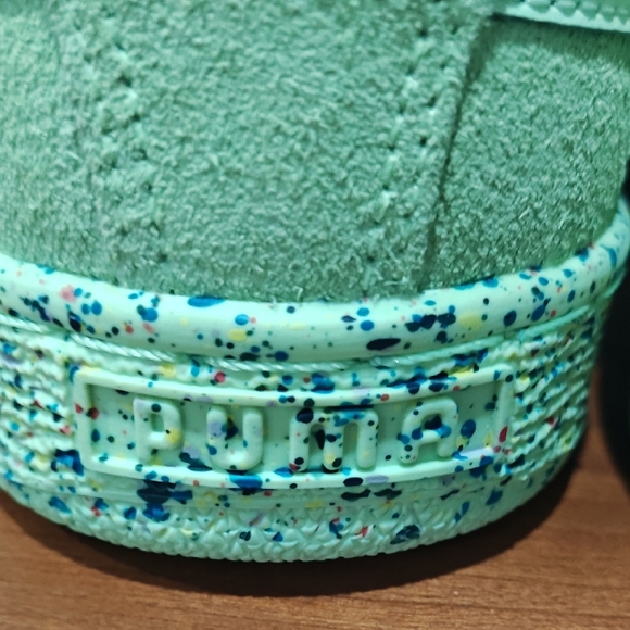 Puma Kids Suede Mono Triplex Neon Lace Up Sneakers Green - Picture 8 of 16